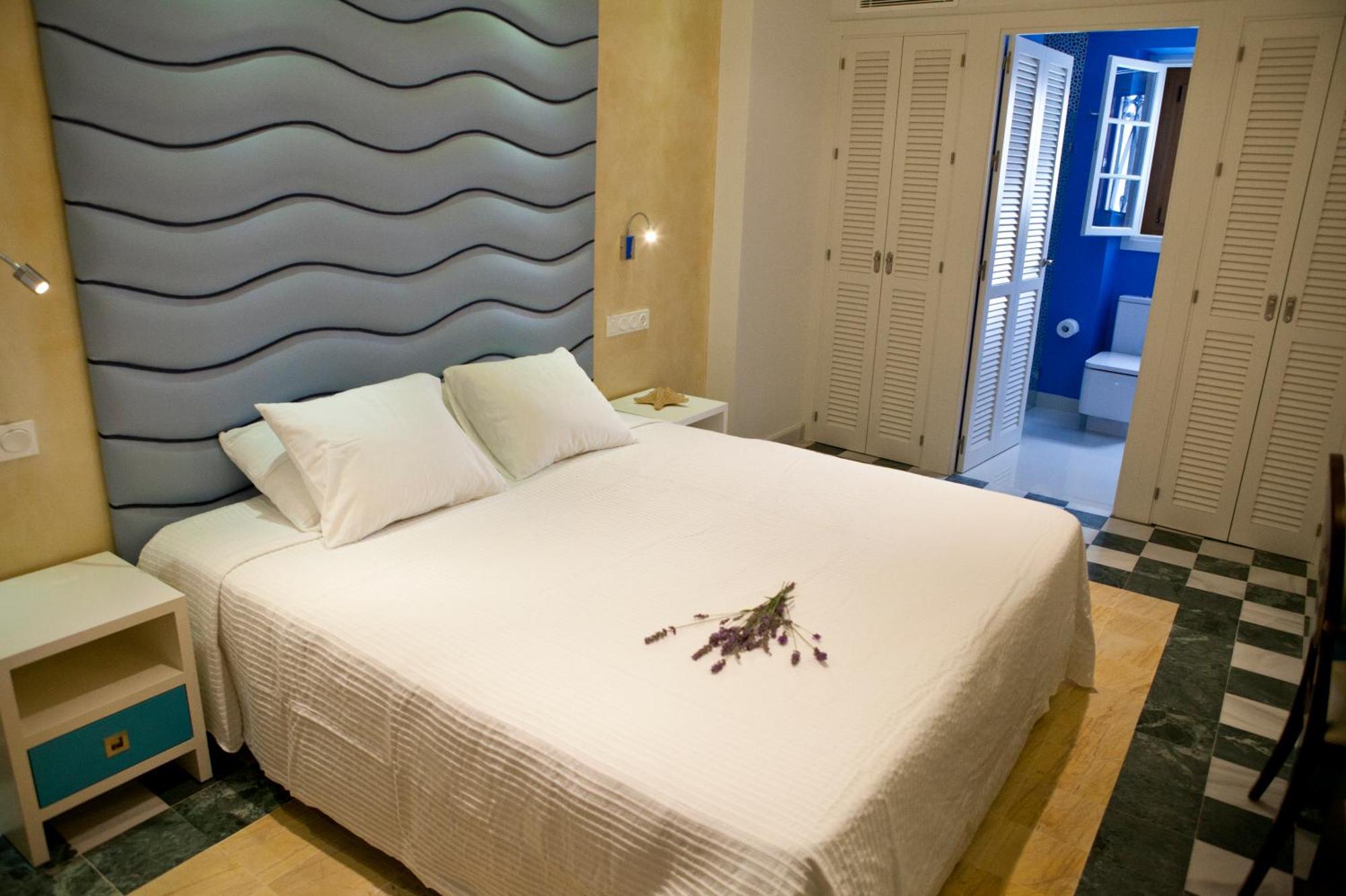Hostal El Alojado De Velarde Conil De La Frontera Extérieur photo