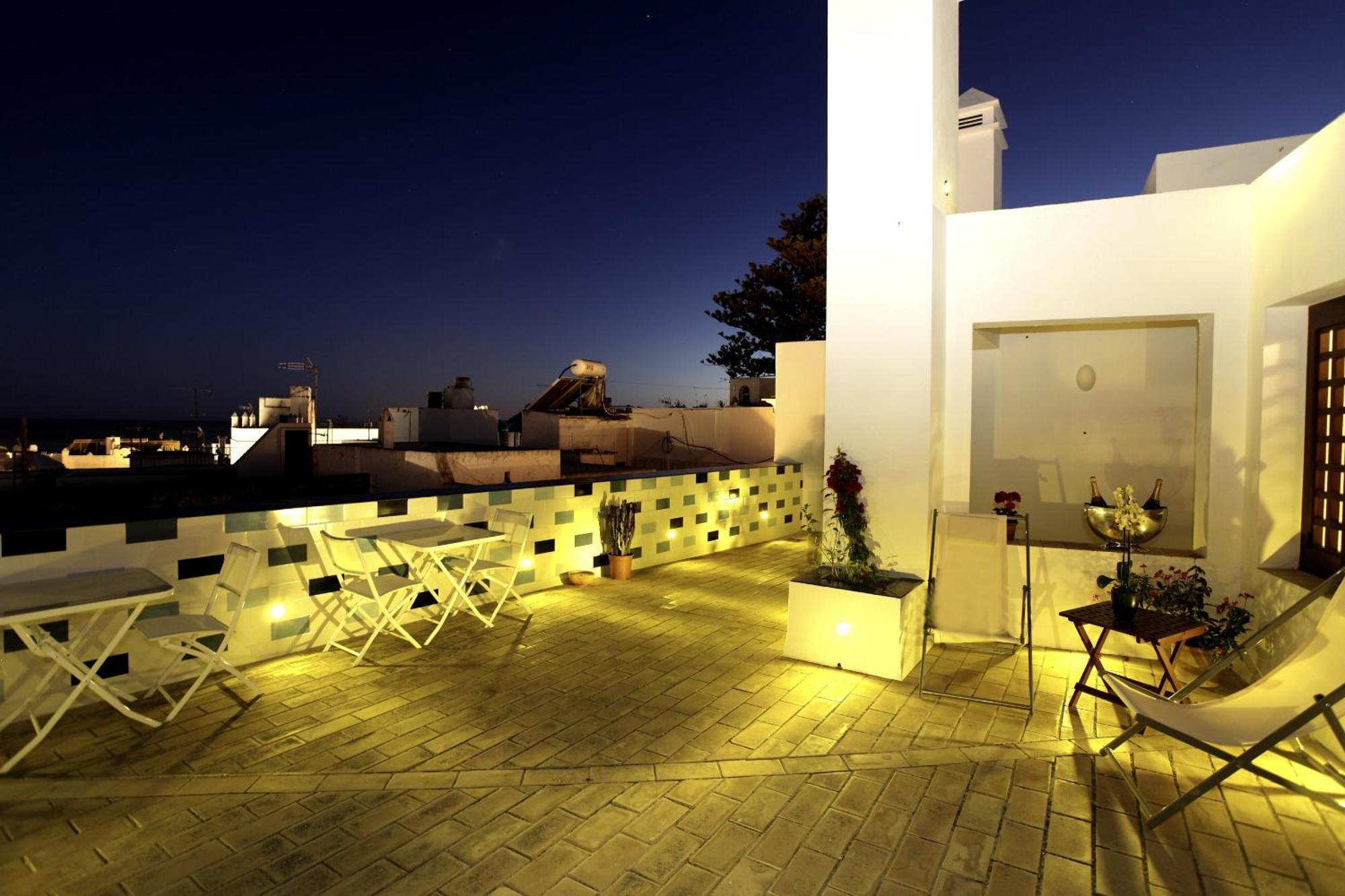Hostal El Alojado De Velarde Conil De La Frontera Extérieur photo
